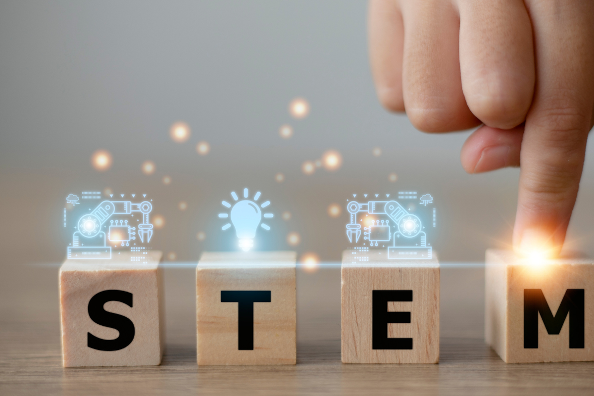 Thatcham Park students learn financial skills at STEM Day