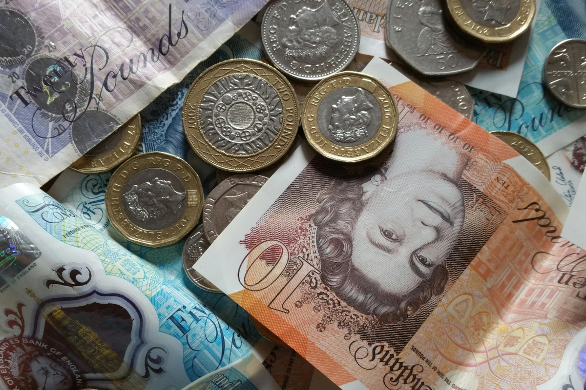Depositing coins and cash in our branches